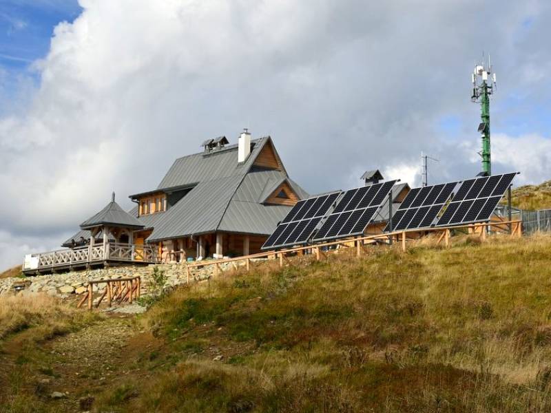 Schronisko Chatka Puchatka na Połoninie Wetlińskiej